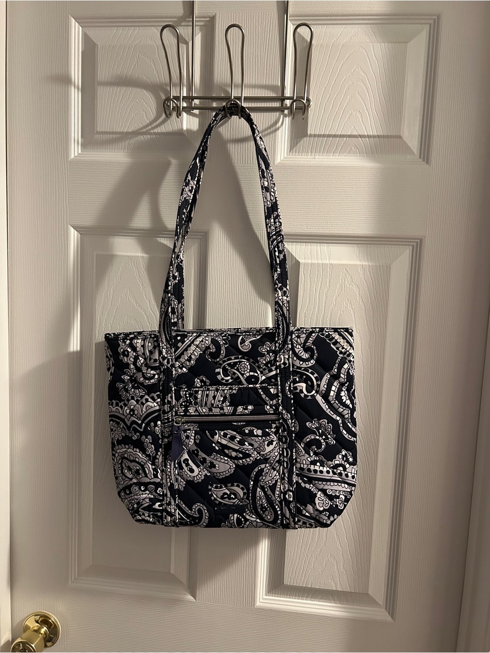 Vera Bradley Deep Night Paisley Neutral Small Vera Tote Performance Twill